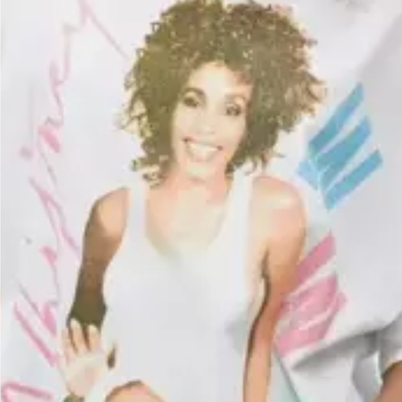 Whitney Houston tee in S/M from Urban Outfitters new in package - Picture 2 of 6